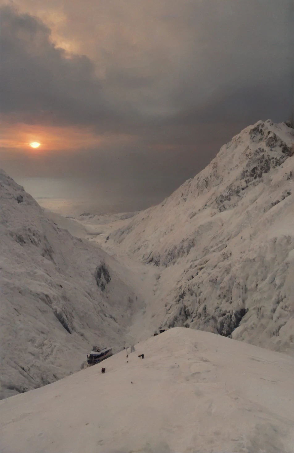 classical-oil-painting-visible-brushstrokes-museum-1c36dd on iNiverse Mix(SFW & NSFW)