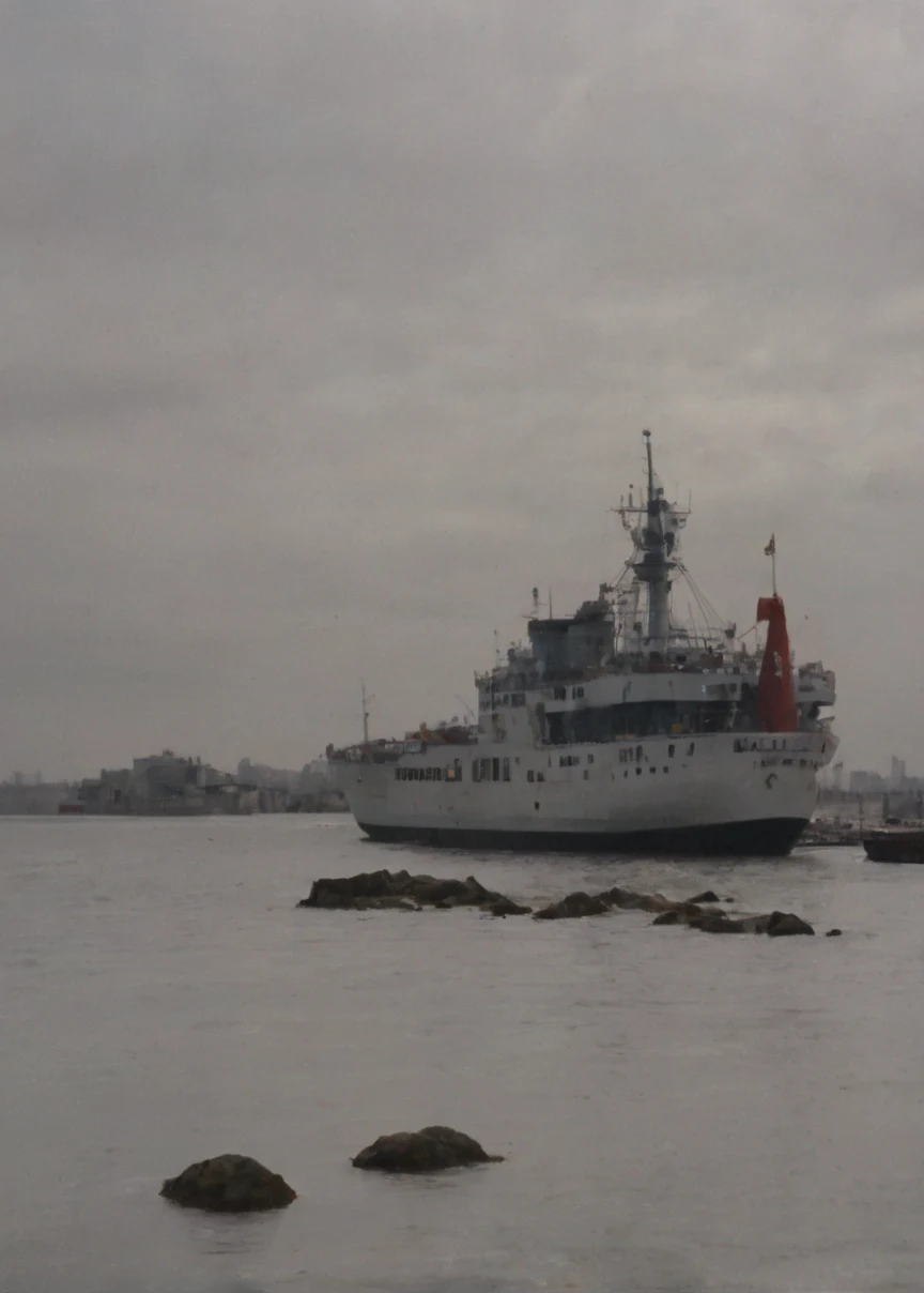 rusty-wreckage-military-equipment-classical-renaissance-fe41d7 on iNiverse Mix(SFW & NSFW)